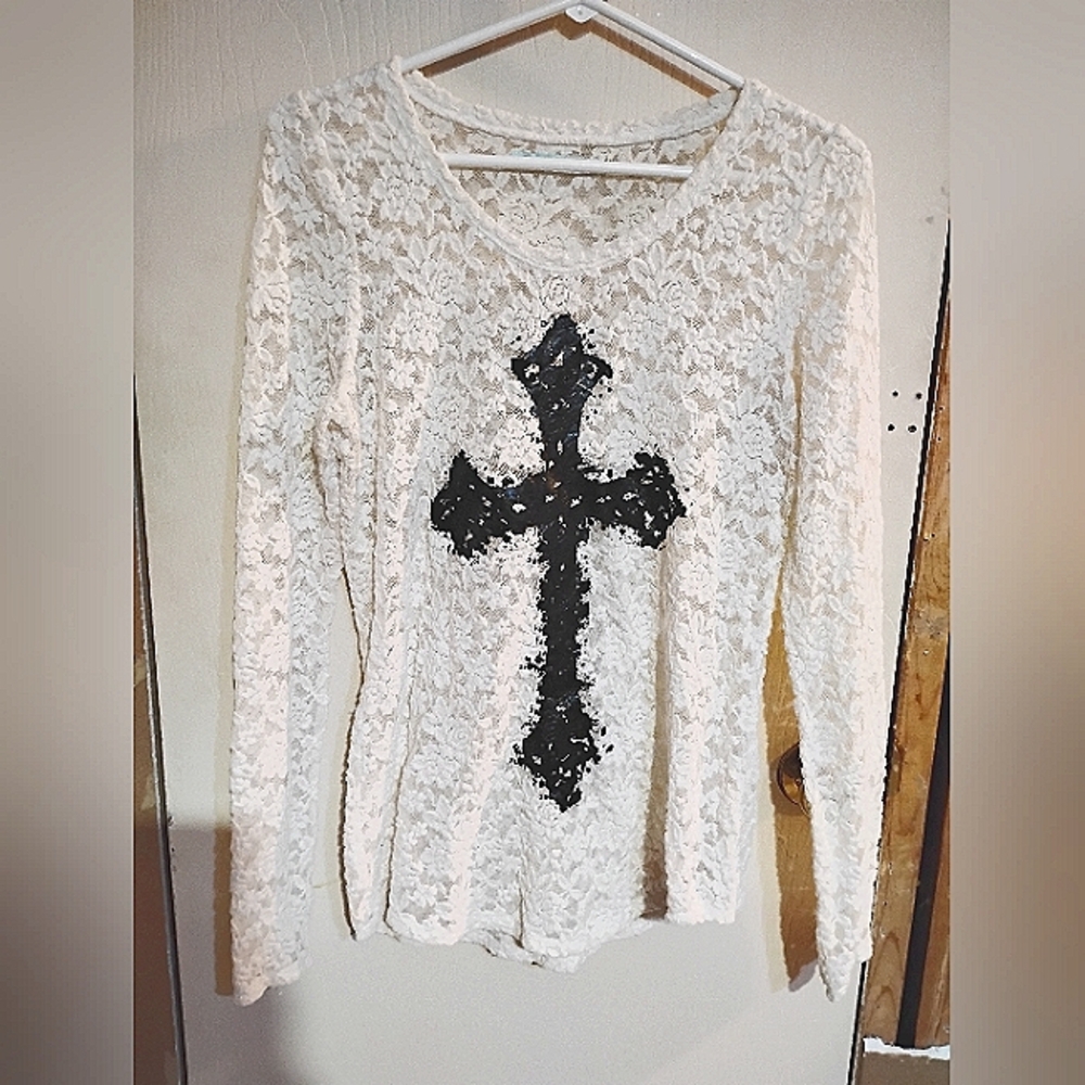 Women's Long sleeve lacy shirt